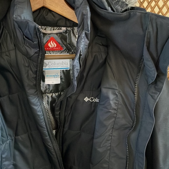 Women’s 2 in 1 Omni-Tech Winter Coat - Picture 8 of 11